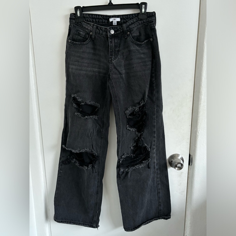 Black baggy ripped jeans